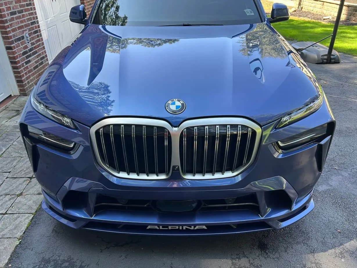 2024 BMW Alpina XB7, view