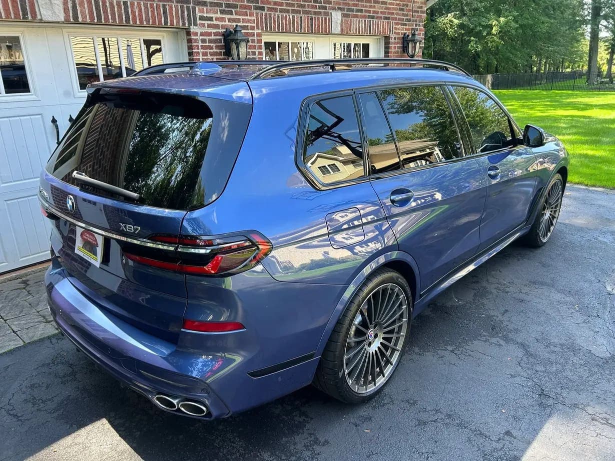 2024 BMW Alpina XB7, view