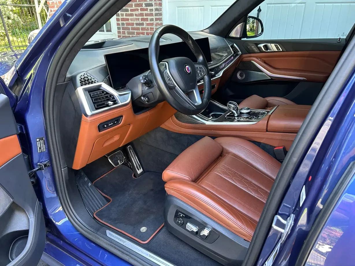 2024 BMW Alpina XB7, view