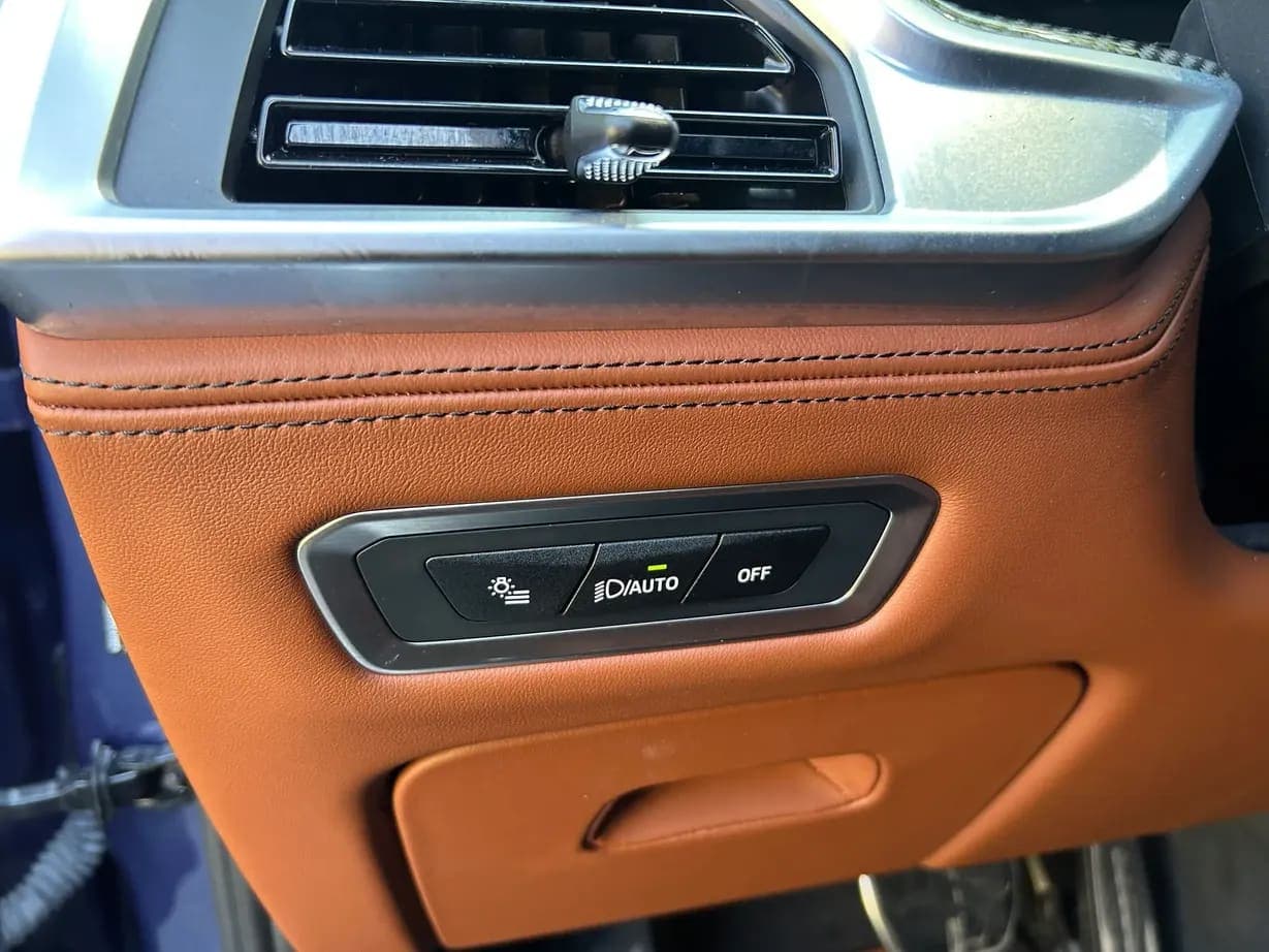 2024 BMW Alpina XB7, view