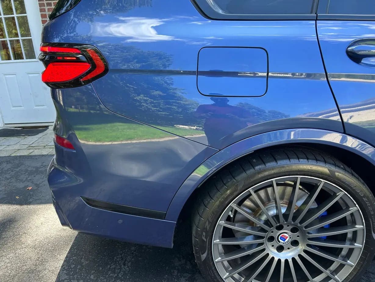 2024 BMW Alpina XB7, view