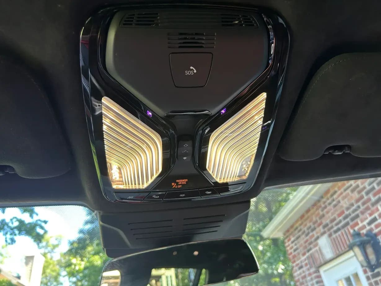 2024 BMW Alpina XB7, view