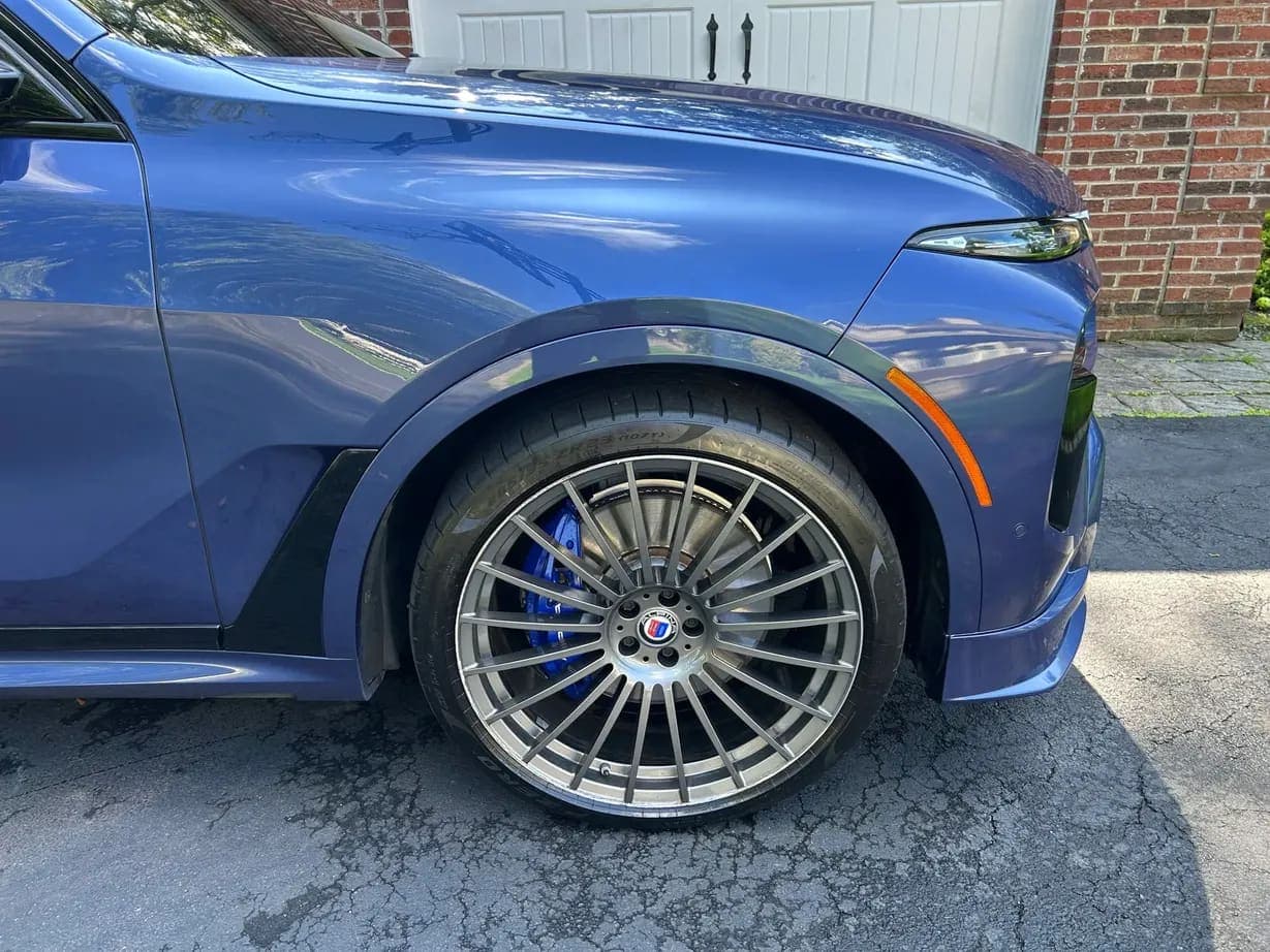 2024 BMW Alpina XB7, view