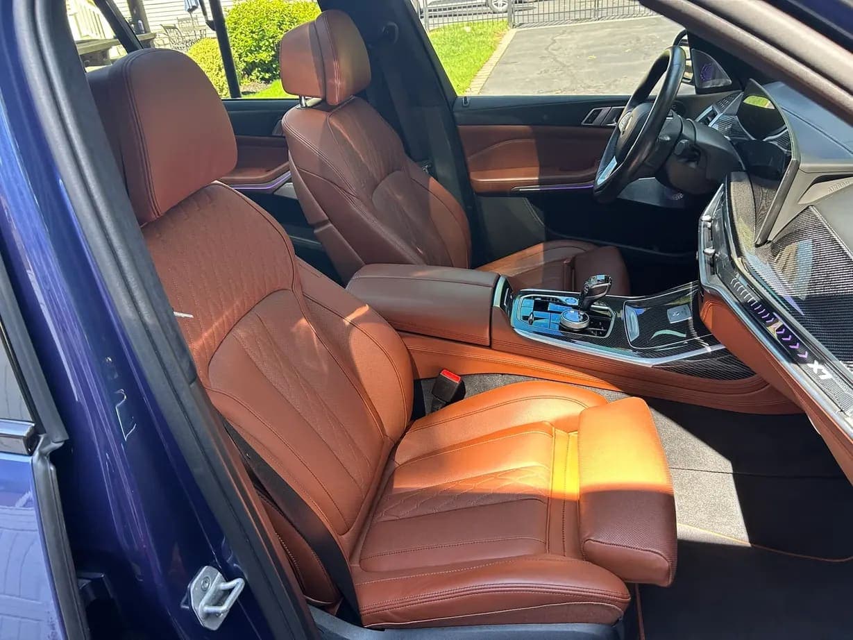 2024 BMW Alpina XB7, view