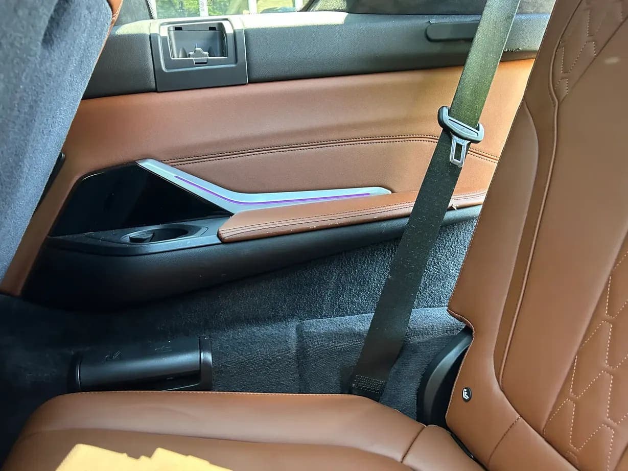 2024 BMW Alpina XB7, view