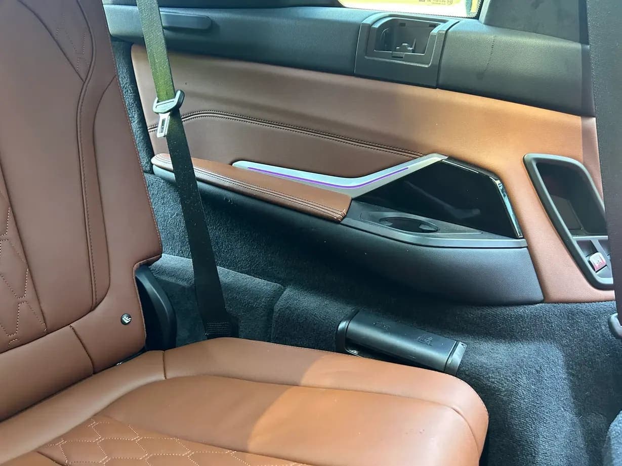 2024 BMW Alpina XB7, view