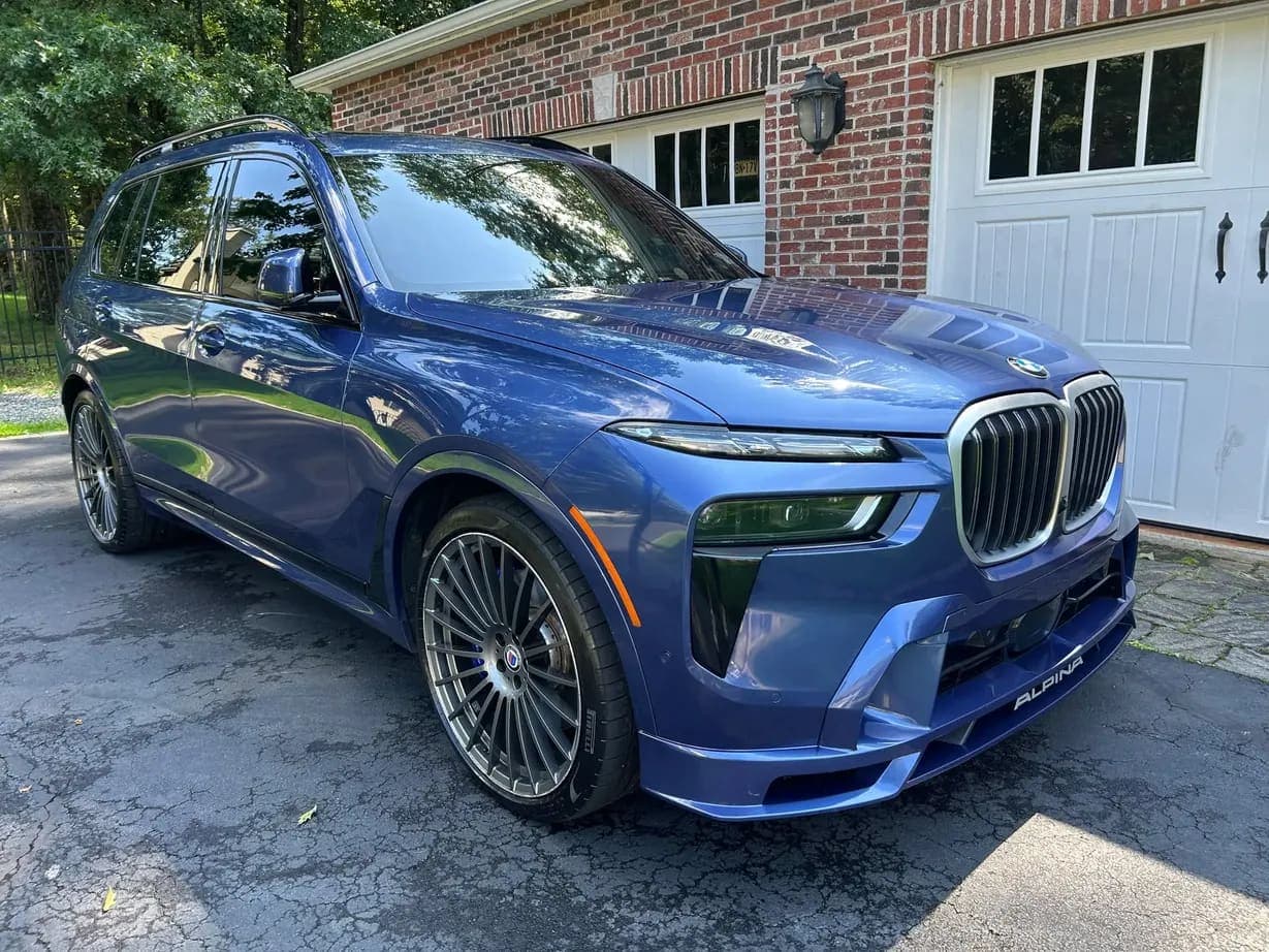 2024 BMW Alpina XB7, view