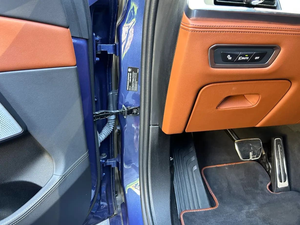 2024 BMW Alpina XB7, view