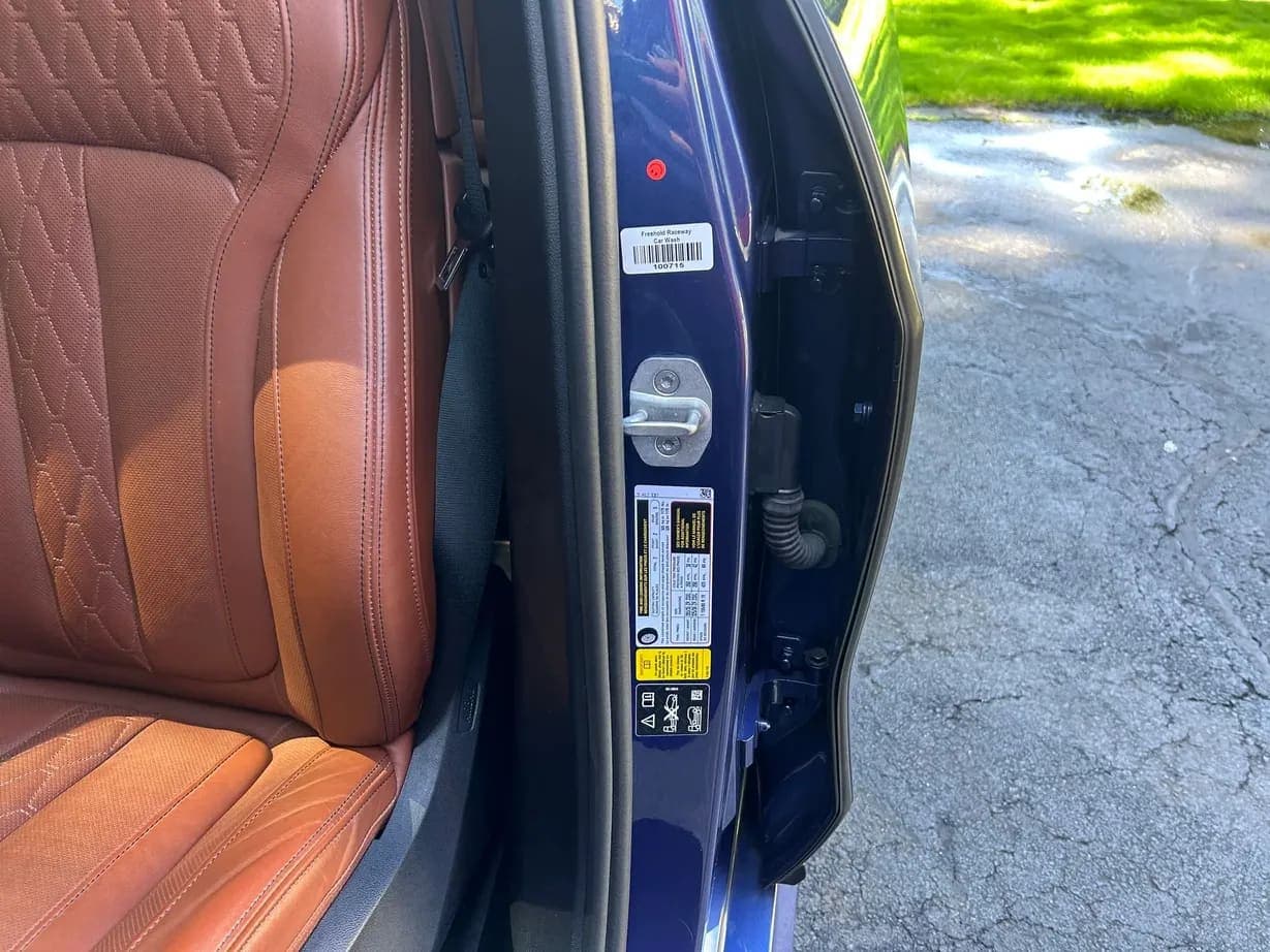 2024 BMW Alpina XB7, view