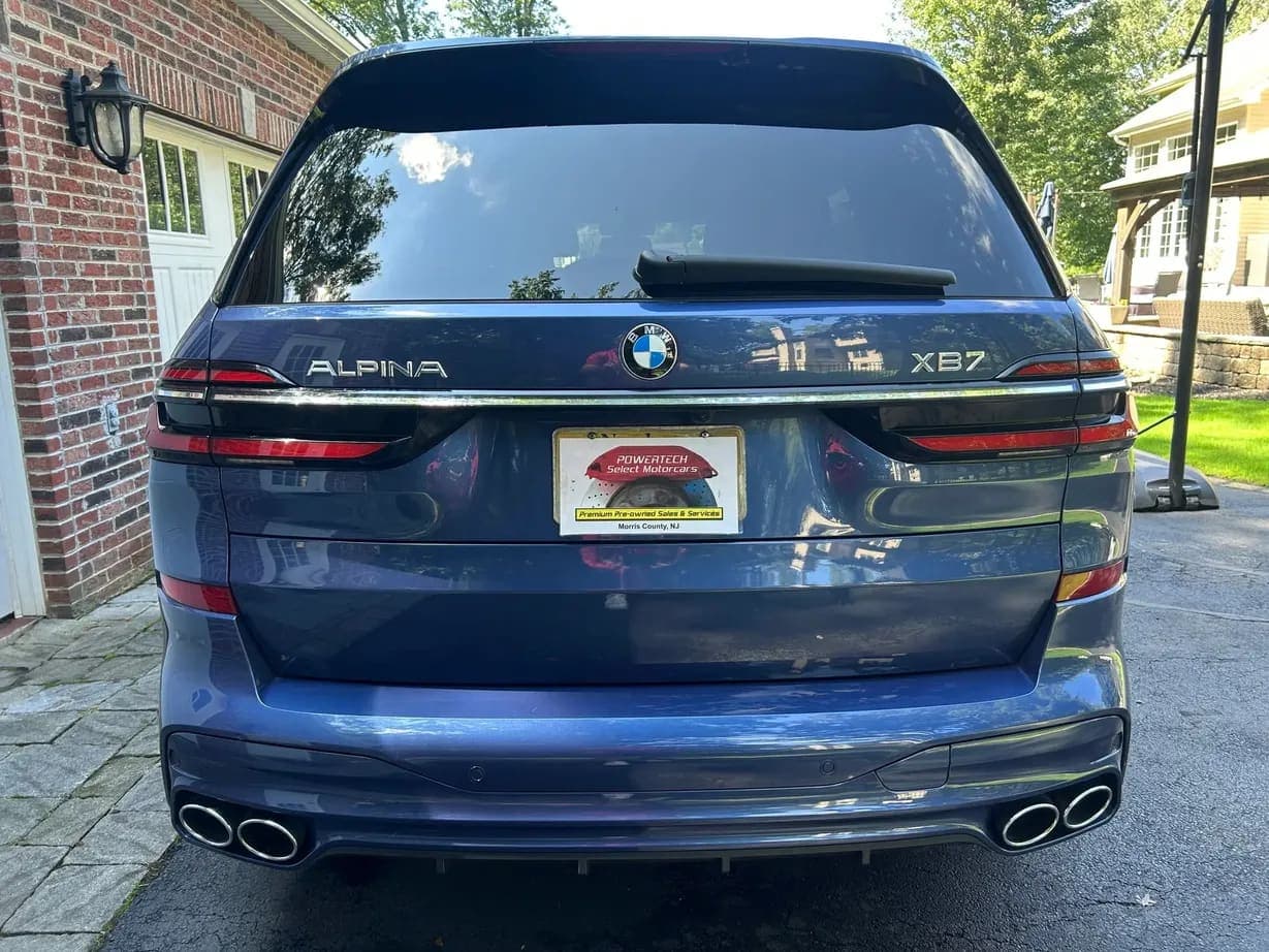 2024 BMW Alpina XB7, view