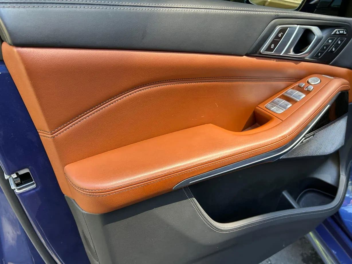 2024 BMW Alpina XB7, view