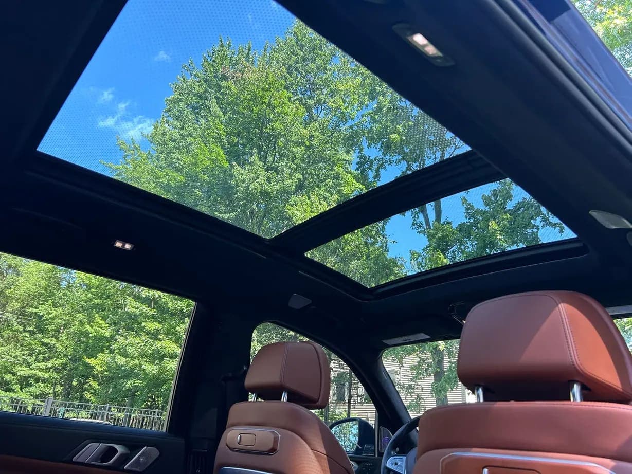 2024 BMW Alpina XB7, view