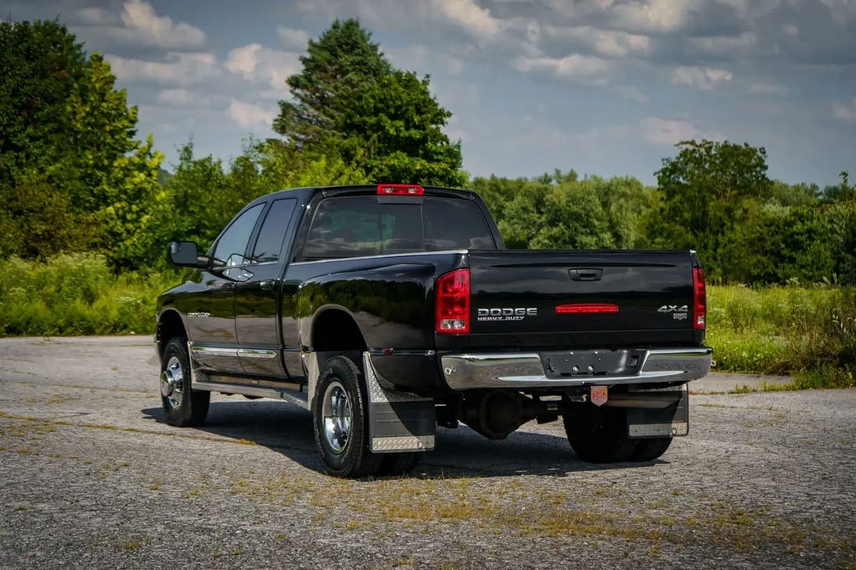 2004 Dodge Ram 3500 Laramie Quad Cab Dually, view