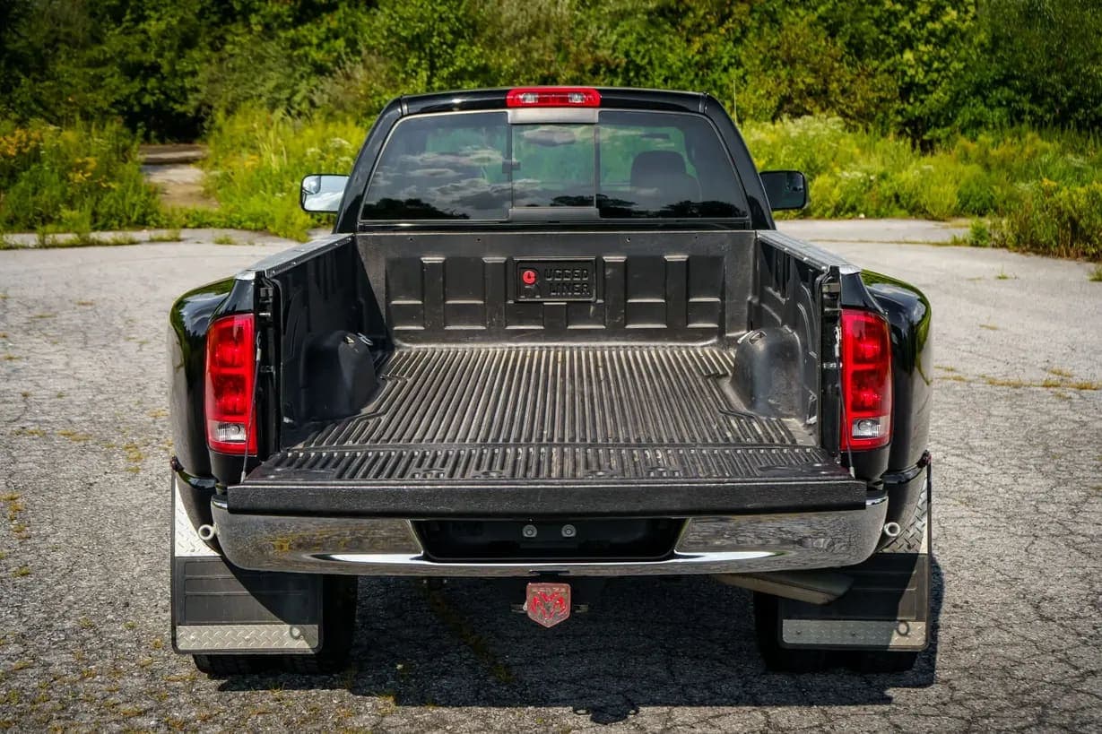 2004 Dodge Ram 3500 Laramie Quad Cab Dually, view