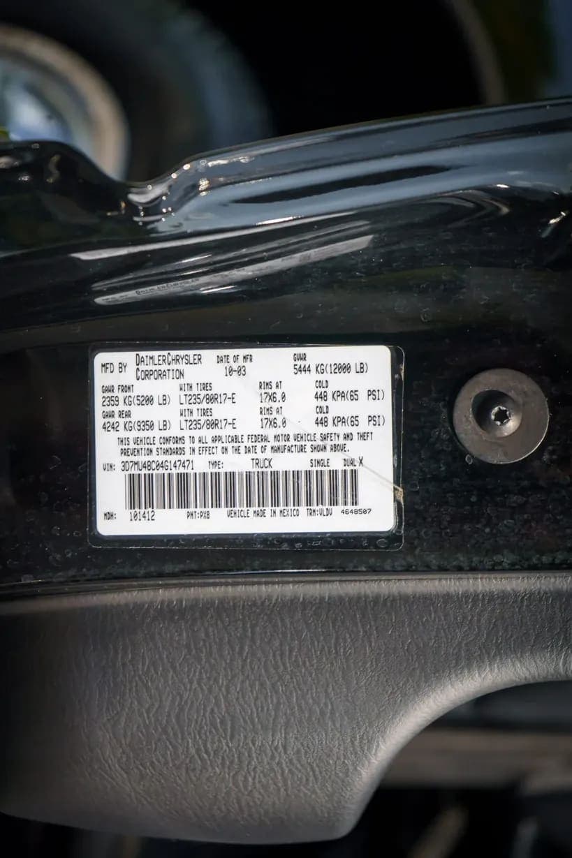 2004 Dodge Ram 3500 Laramie Quad Cab Dually, view