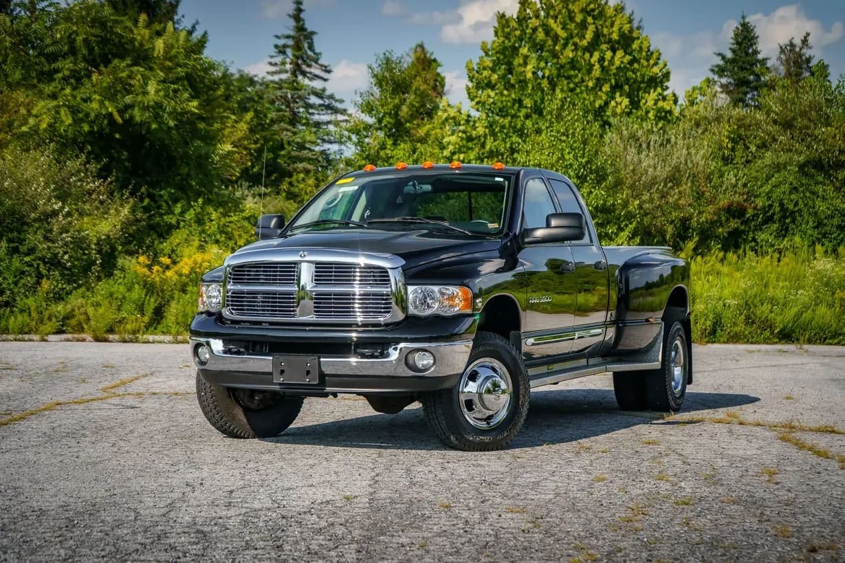 2004 Dodge Ram 3500 Laramie Quad Cab Dually, view