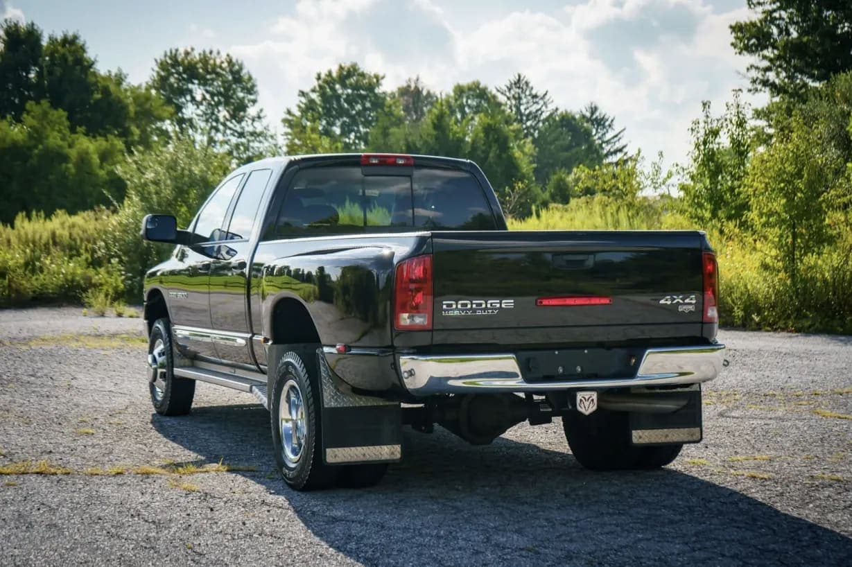2004 Dodge Ram 3500 Laramie Quad Cab Dually, view
