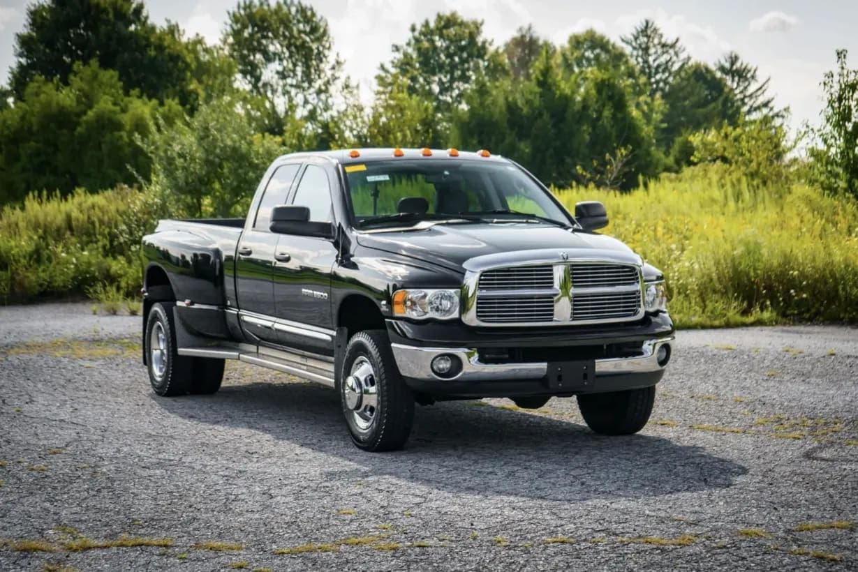2004 Dodge Ram 3500 Laramie Quad Cab Dually, view