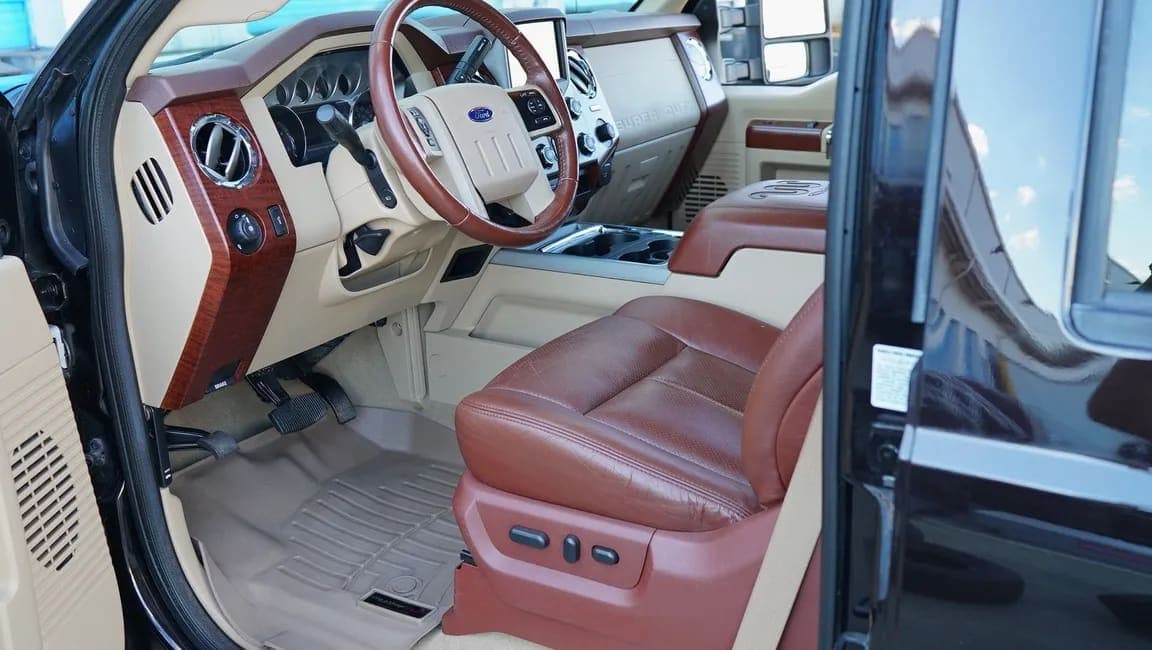 2013 Ford Super Duty F-450 DRW KING RANCH, view