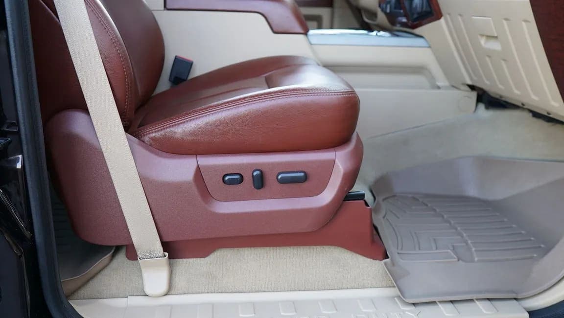 2013 Ford Super Duty F-450 DRW KING RANCH, view