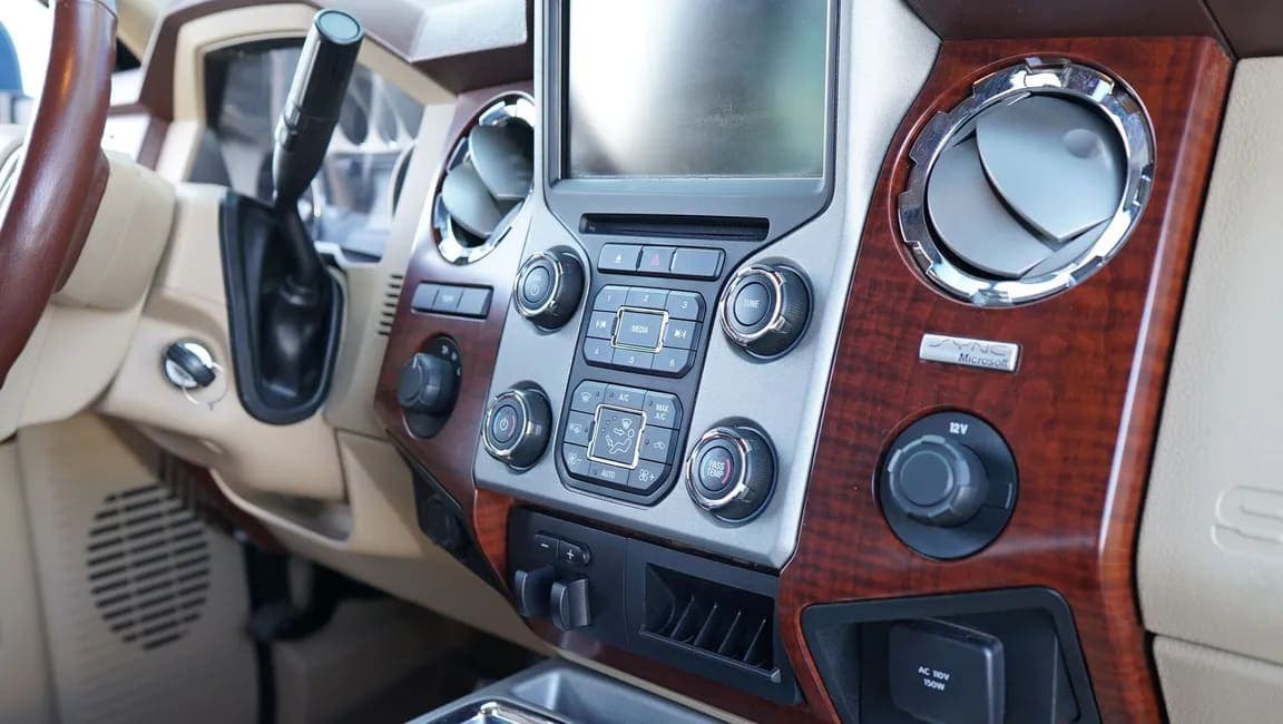 2013 Ford Super Duty F-450 DRW KING RANCH, view