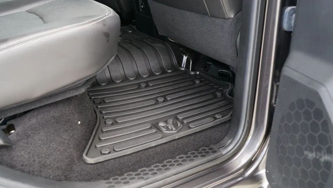 2014 Ram 5500 LARAMIE DUALLY, view