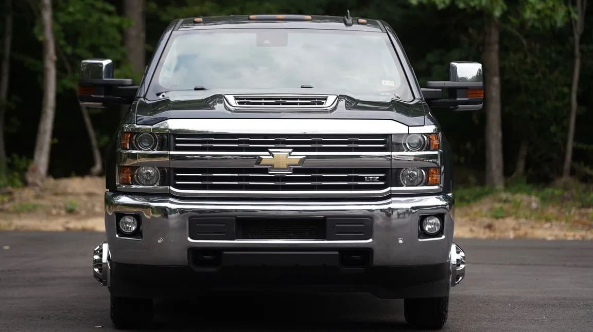 2019 Chevrolet Silverado 3500HD, view