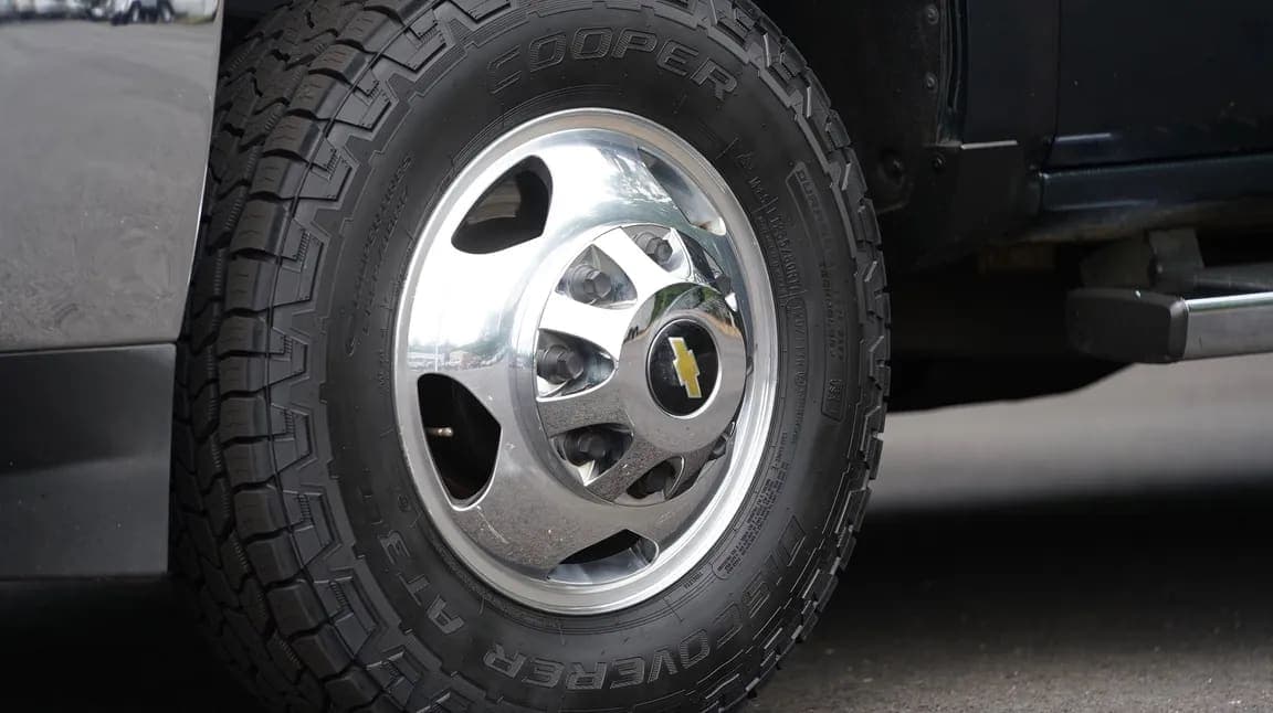 2019 Chevrolet Silverado 3500HD, view