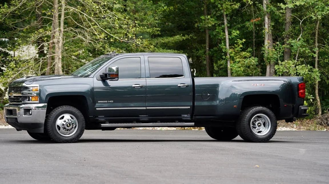 2019 Chevrolet Silverado 3500HD, view
