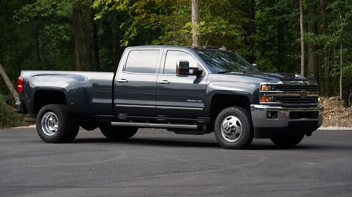 2019 Chevrolet Silverado 3500HD, view