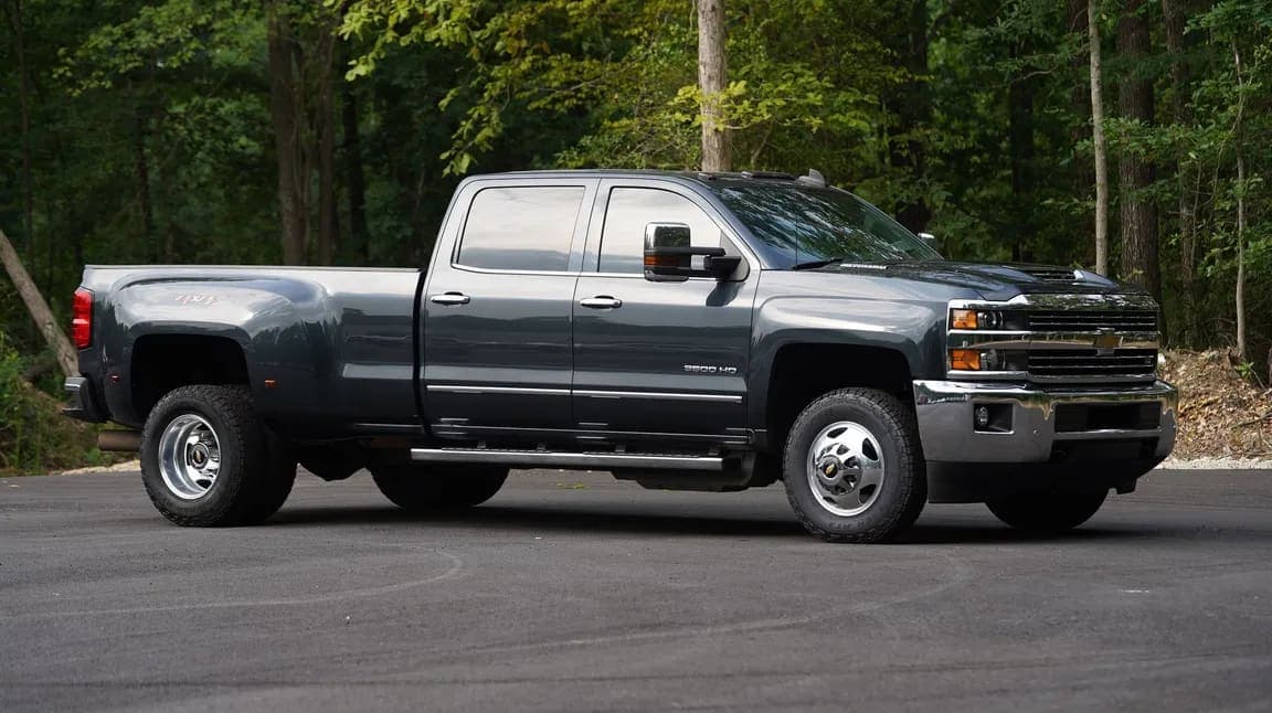 2019 Chevrolet Silverado 3500HD, view