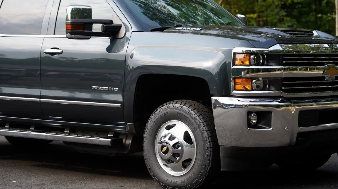 2019 Chevrolet Silverado 3500HD, view