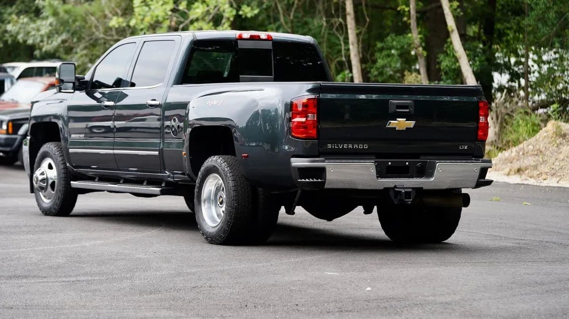 2019 Chevrolet Silverado 3500HD, view