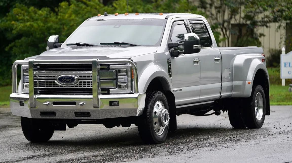 2019 Ford Super Duty F-450 DRW PLATINUM, view 1