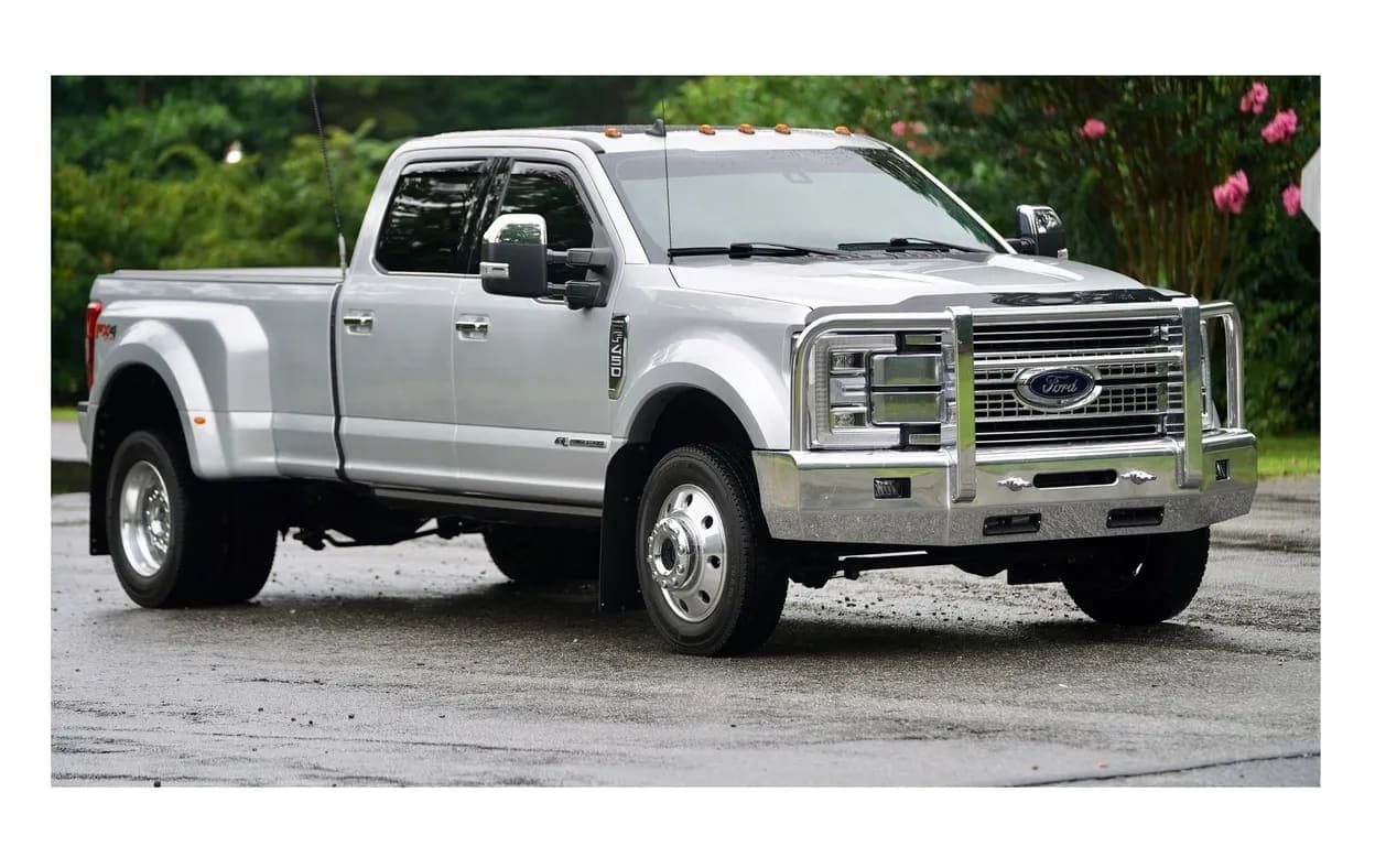 2019 Ford Super Duty F-450 DRW PLATINUM, view