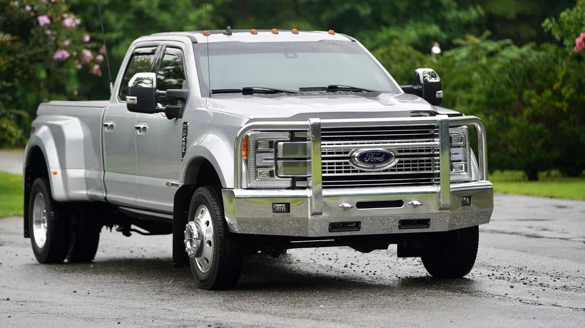 2019 Ford Super Duty F-450 DRW PLATINUM, view