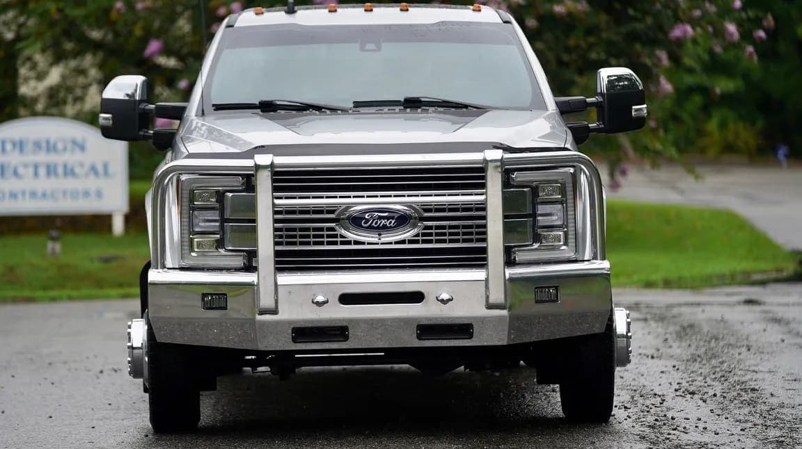 2019 Ford Super Duty F-450 DRW PLATINUM, view