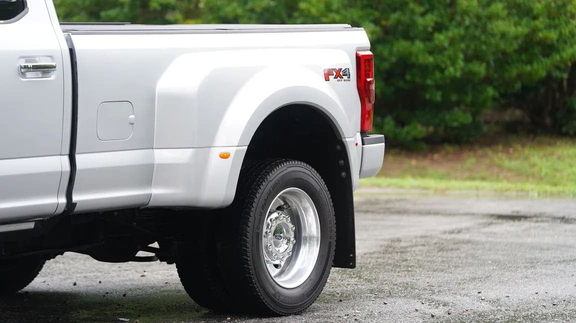2019 Ford Super Duty F-450 DRW PLATINUM, view