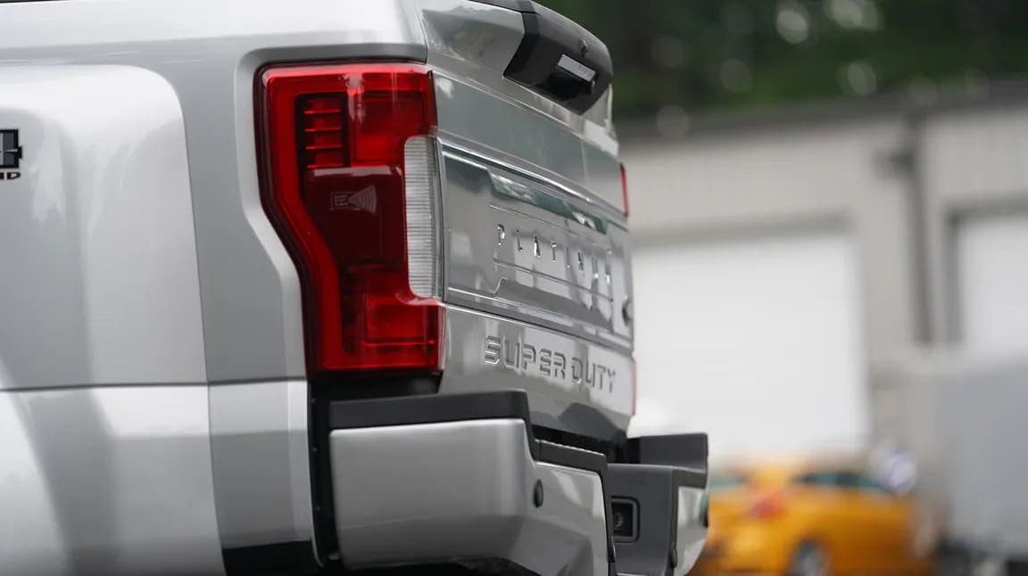 2019 Ford Super Duty F-450 DRW PLATINUM, view