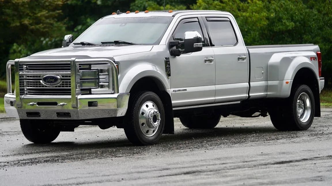 2019 Ford Super Duty F-450 DRW PLATINUM, view