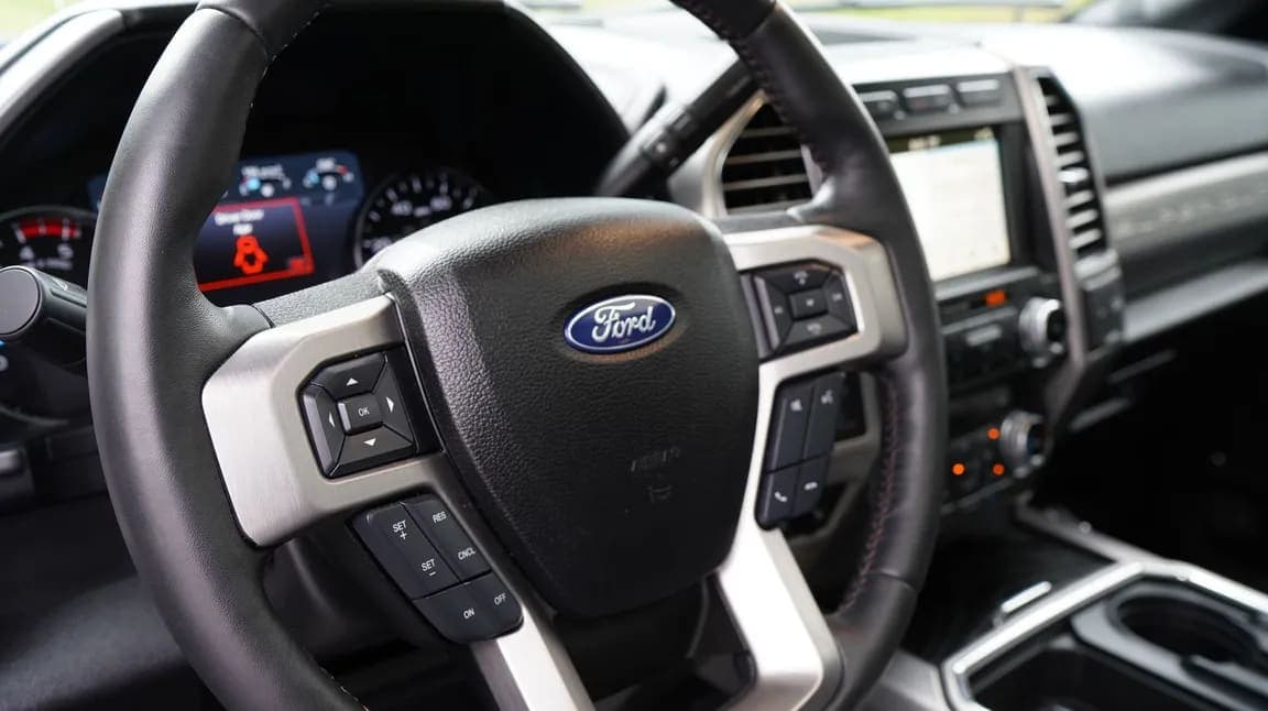 2019 Ford Super Duty F-450 DRW PLATINUM, view