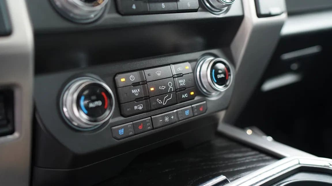 2019 Ford Super Duty F-450 DRW PLATINUM, view