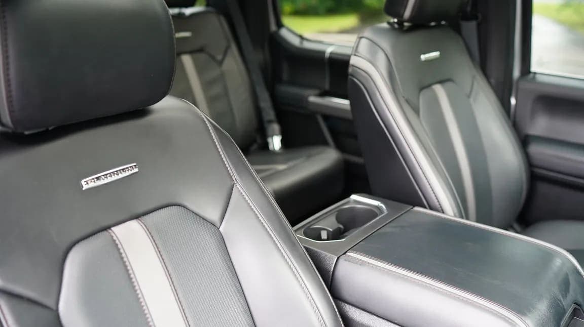 2019 Ford Super Duty F-450 DRW PLATINUM, view
