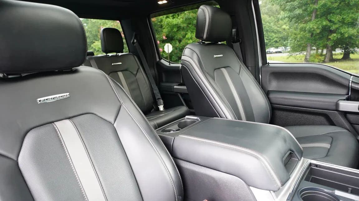 2019 Ford Super Duty F-450 DRW PLATINUM, view
