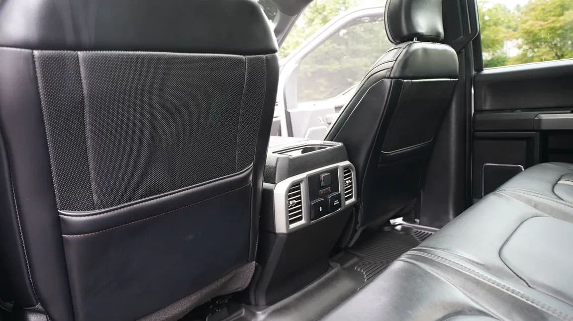 2019 Ford Super Duty F-450 DRW PLATINUM, view