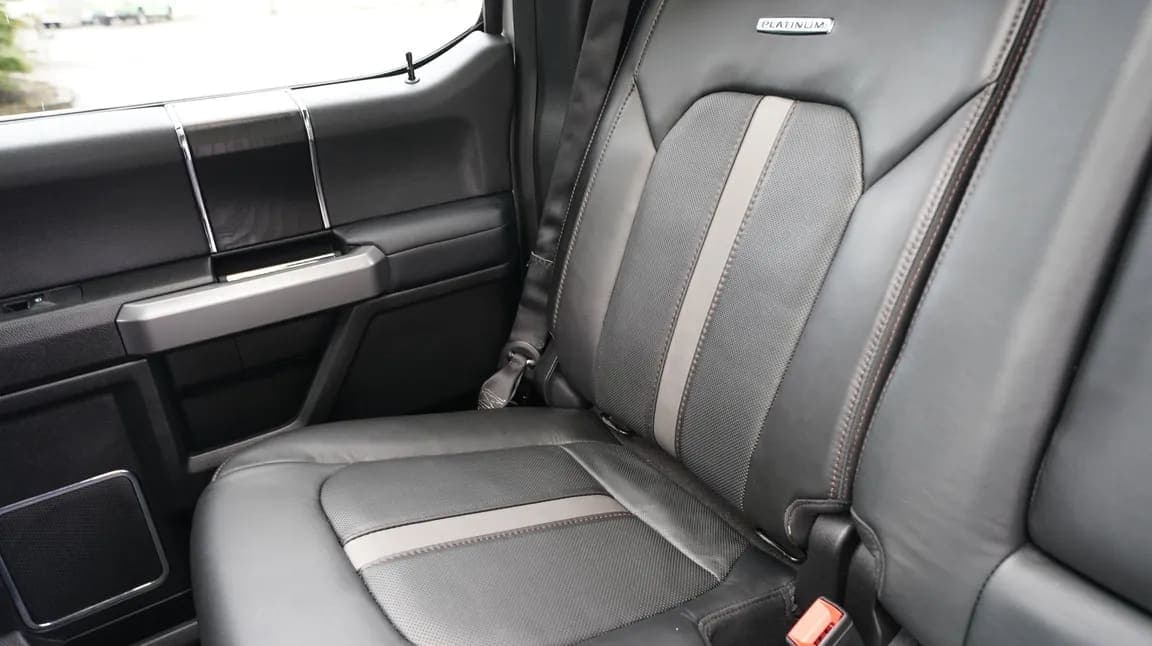 2019 Ford Super Duty F-450 DRW PLATINUM, view