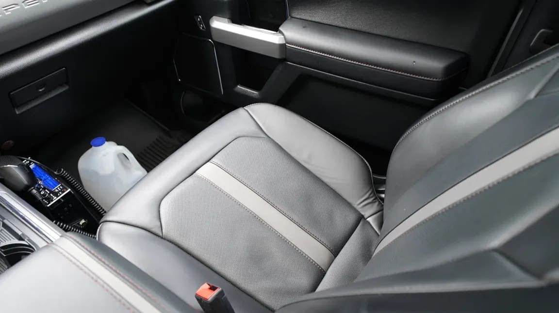 2019 Ford Super Duty F-450 DRW PLATINUM, view