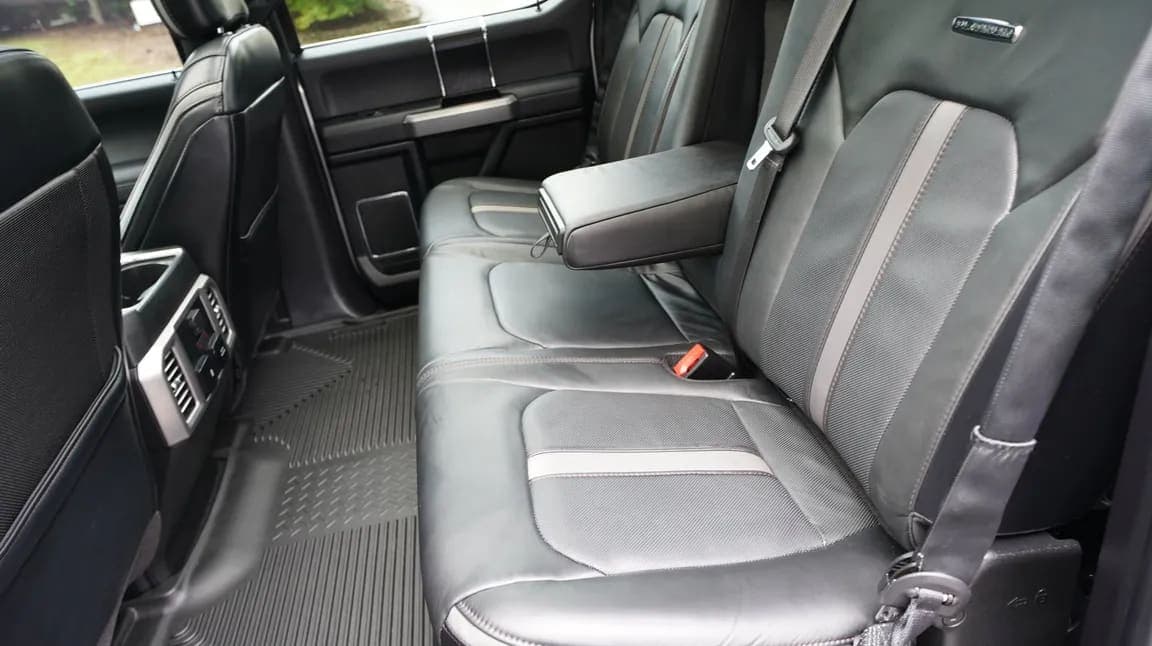 2019 Ford Super Duty F-450 DRW PLATINUM, view