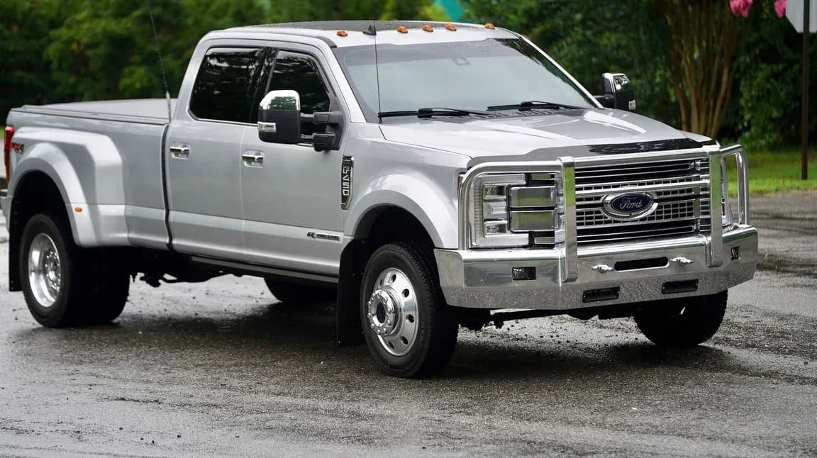 2019 Ford Super Duty F-450 DRW PLATINUM, view