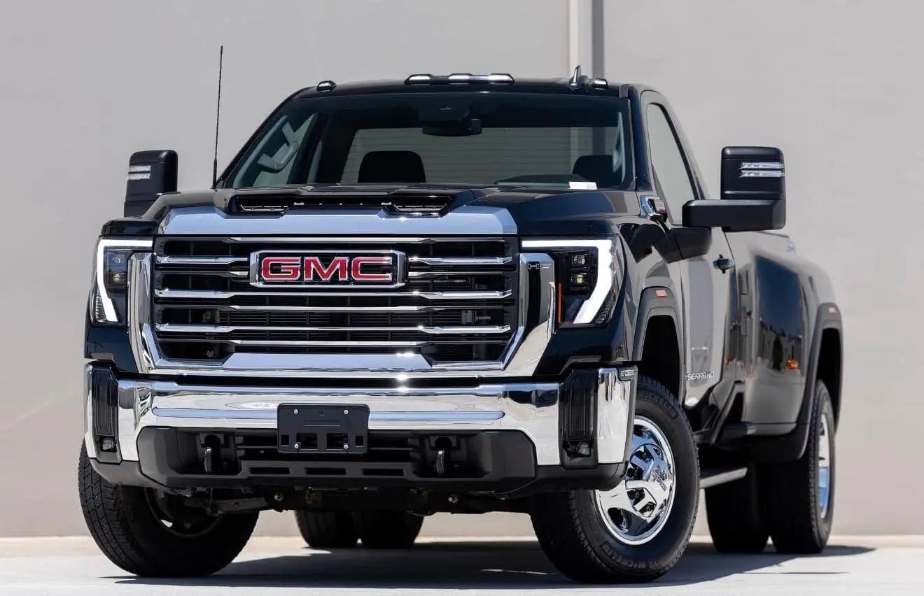 2024 GMC Sierra 3500HD SLE Duramax Dually 4×4, view